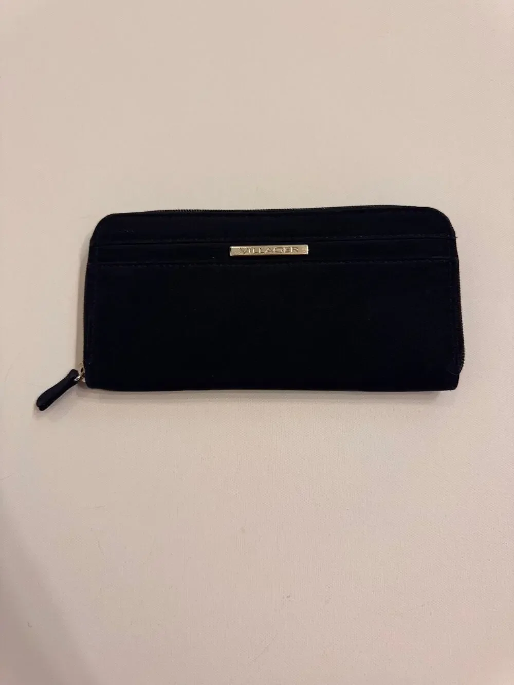 Villager Liz Claiborne Navy Blue Wallet 100% Polyester Zip Around 8x4x1